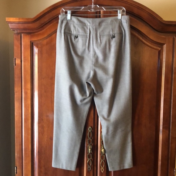 GAP Pants - Picture 2 of 5